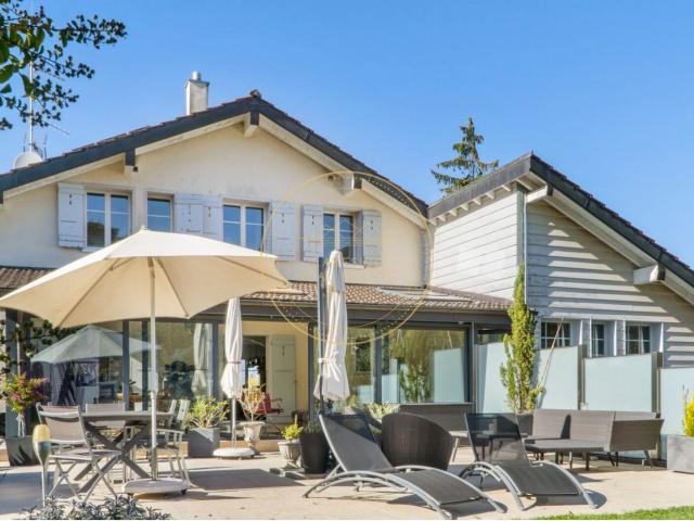 Magnifique maison individuelle avec 3 appartements indépendants | dreamo. Ch
