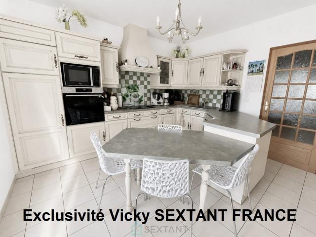 MAGNIFIQUE MAISON INDIVIDUELLE AVEC SOUS SOL COMPLET