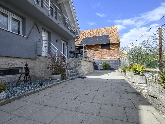 Magnifique maison rénovée, garage, terrasse au calme SANS TRAVAU