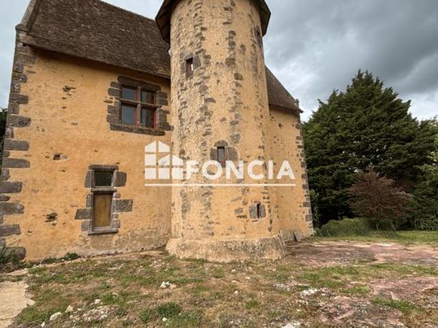 MAGNIFIQUE MANOIR DU 15èME SIECLE futur lieu de réception idéal