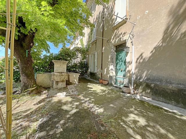 Magnifique mas du XIXe siècle à Bédoin à rénover 300m2 possib