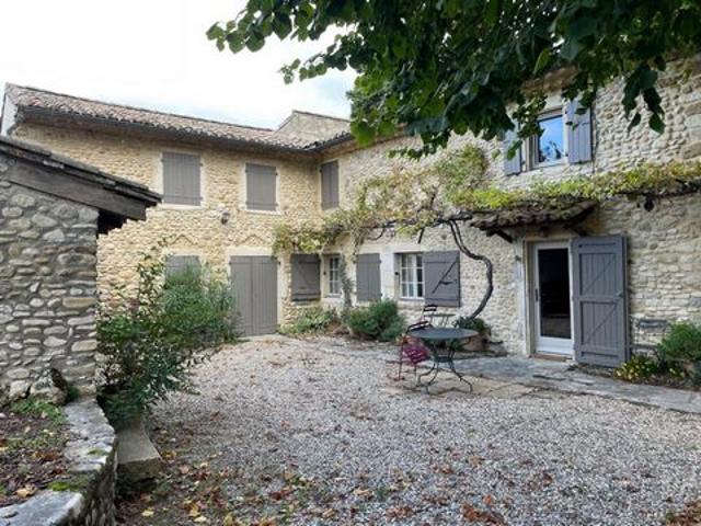 Magnifique mas provençal avec piscine à seulement 15' en voiture de Montélimar
