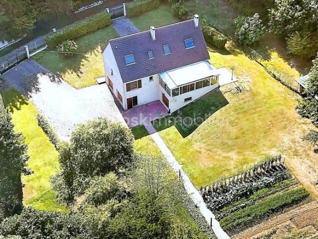 Magnifique oasis familiale avec vue dégagée au coeur de la campagne à Coutevroult