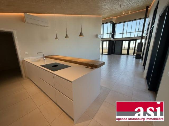 MAGNIFIQUE ATTIQUE DE 168 M²