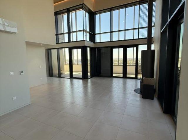 MAGNIFIQUE ATTIQUE DE 168 M²