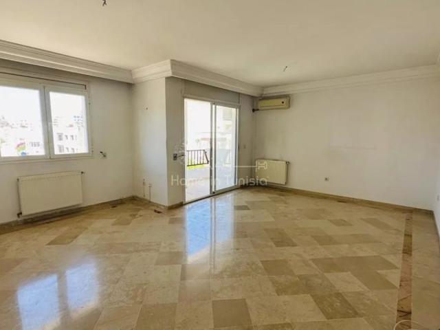 Magnifique appartement à Khezama Est