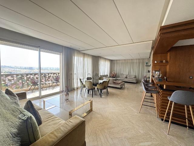 Magnifique appartement à vendre à CFC