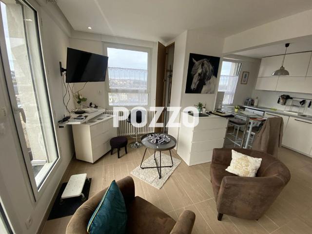 MAGNIFIQUE APPARTEMENT DE TYPE F1 MEUBLE A LOUER SUR CHERBOURG AVEC CAVE EN DERNIER ETAGE EN RESIDENCE AVEC ASCENSEUR