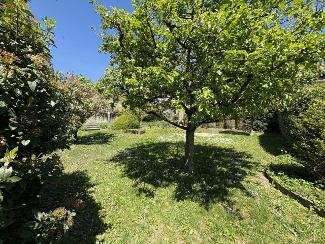 Magnifique appartement de 5.5 pièces avec un jardin privatif