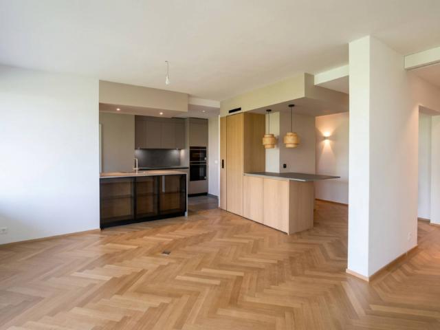 Magnifique appartement de 5.5 pièces entièrement rénové au coeur de Champel