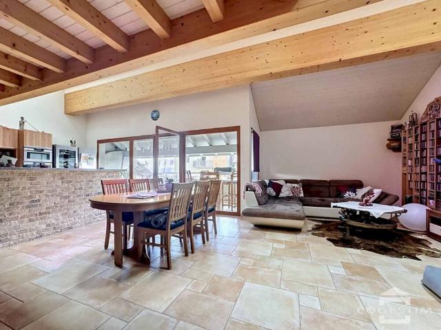 Magnifique appartement de 5.5 pièces, en duplex, proche de Morges