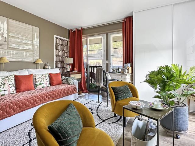 Magnifique Appartement en Triplex à Deauville – Résidence de Standing avec Piscine
