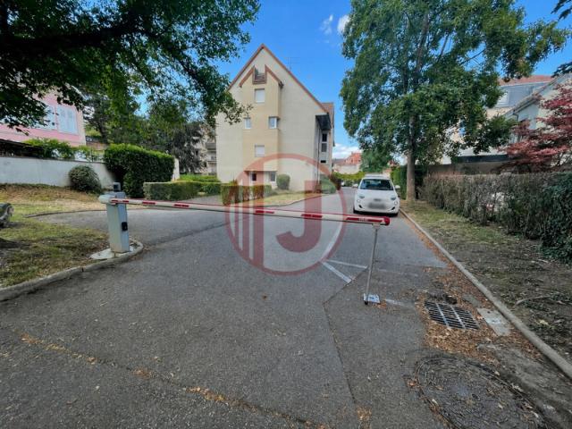 Magnifique Appartement F6 en duplex avec Terrasse et Parking