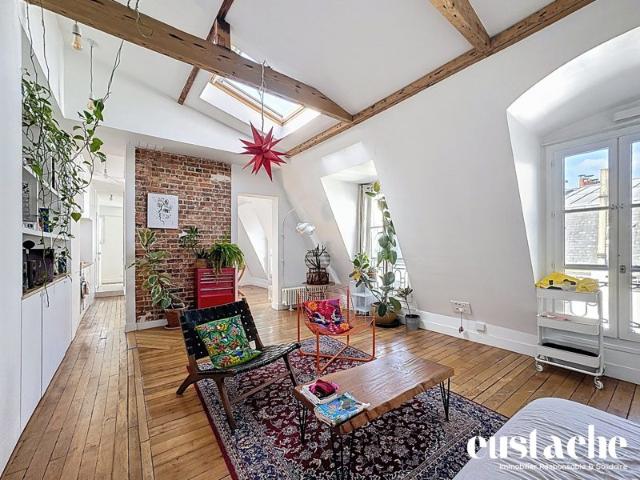 Magnifique appartement familial et atypique en dernier étage av