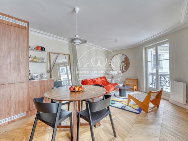 Magnifique appartement rénové à Paris 2ème !
