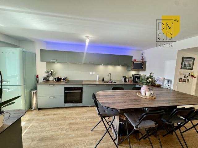 MAGNIFIQUE APPARTEMENT T3 MARSEILLE PRADO 1 / 88 M2 / DOUBLE