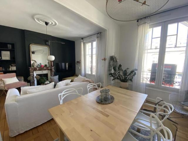 A VENDRE: Magnifique appartement T3 Début Jean jaurès