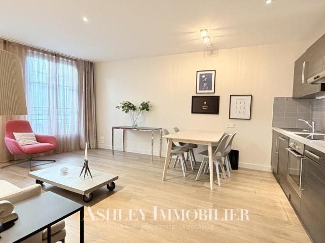 MAGNIFIQUE APPARTEMENT TYPE 2 LA ROCHELLE CENTRE VILLE