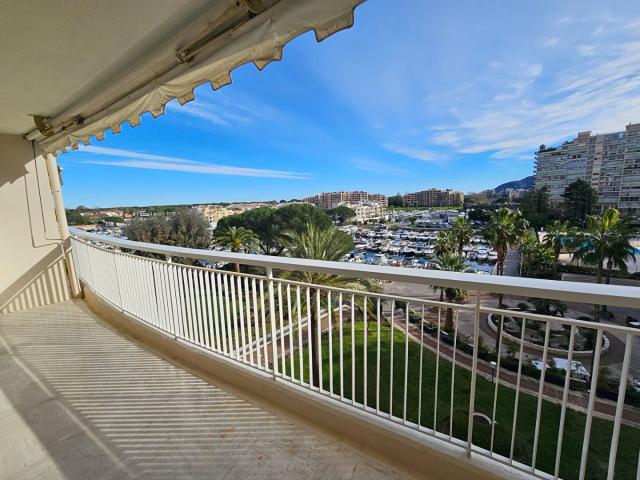 Magnifique appartement 4 pièces rénové 88m² Mandelieu la Napoule