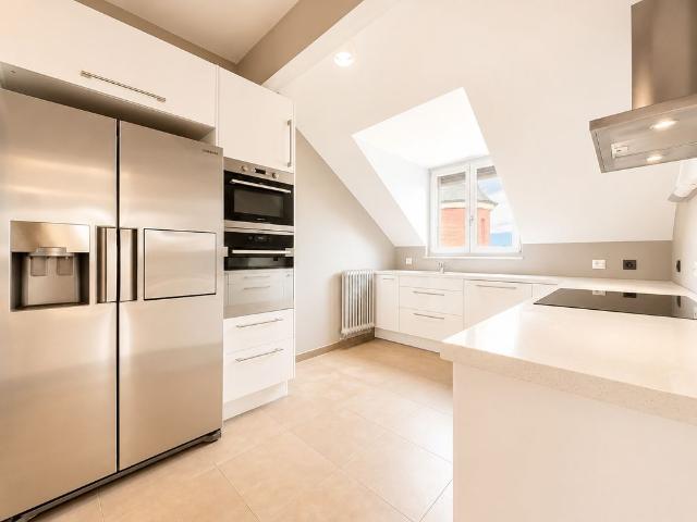 Magnifique appartement 5P en attique
