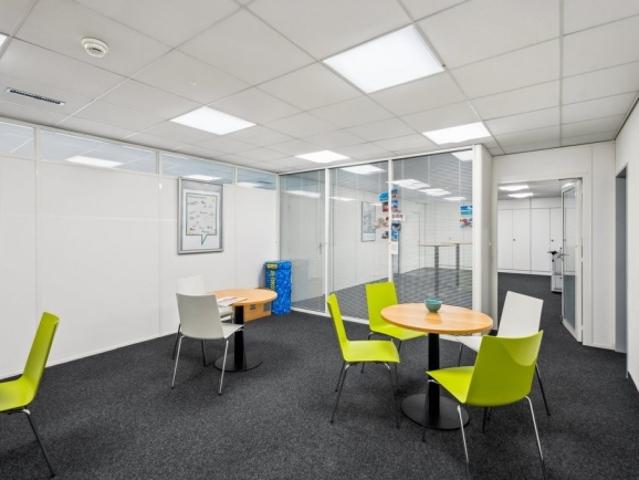 Magnifique bureaux à proximité des axes autoroutiers !
