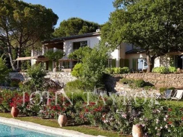 Magnifique Bastide