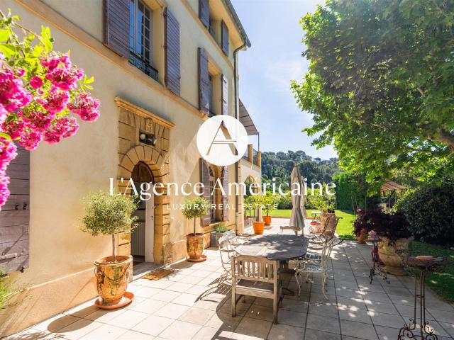 Magnifique Bastide du 17ème siècle au coeur d'Aix en Provenc. 302m² Aix en Provence