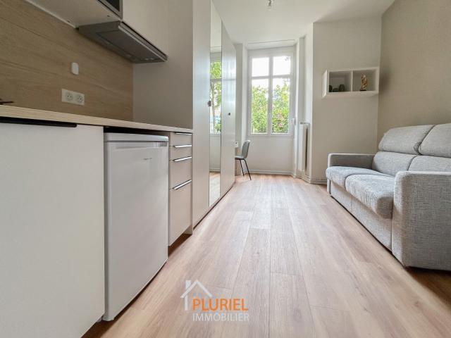 Magnifique chambre meublé 16m2 Quartier Forêt Noire/Esplanade