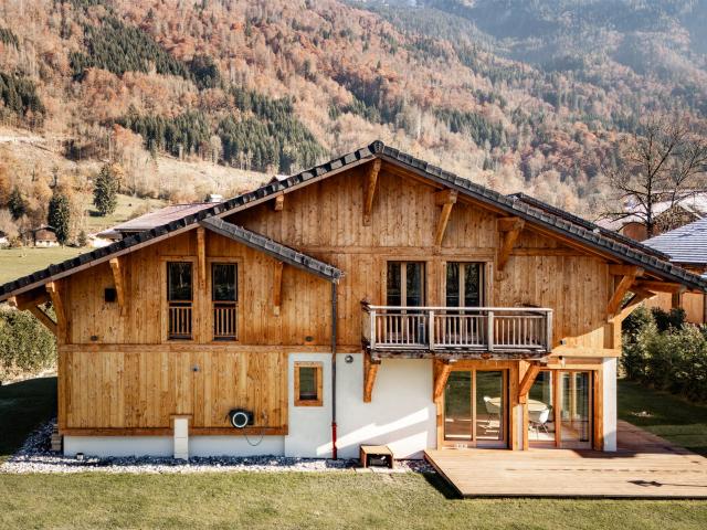 Magnifique chalet avec jolie terrasse et jardin 165m² Samoëns