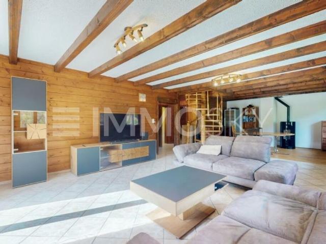 Magnifique chalet de 7 pièces à Troistorrents