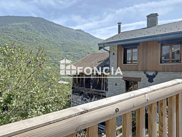MAGNIFIQUE CHALET + GRANGE attenante