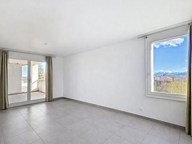 Magnifique duplex meublé à deux pas du lac à Buchillion