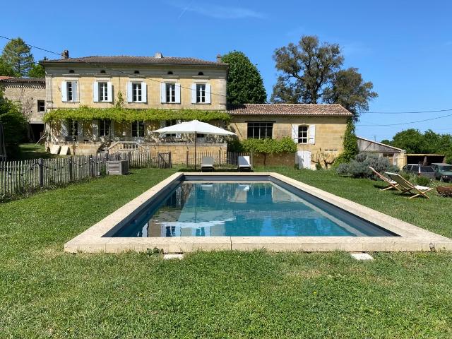 Magnifique demeure dans l'Entre Deux Mers 265m² Créon