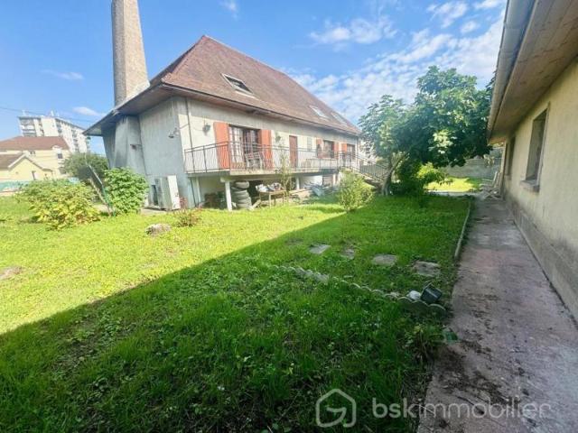 Magnifique Demeure de 10 pièces de 400m2 et une dépendance de 70m2