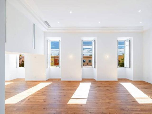 MAGNIFIQUE ET RARISSIME LOFT DE 173,28M2 AVEC UNE TERRASSE D