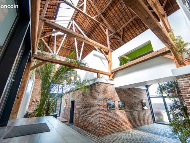 Magnifique grange aménagée architecte de 242m2 sur une parcelle de 3016m2
