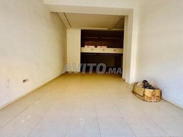 Magnifique local commercial vide