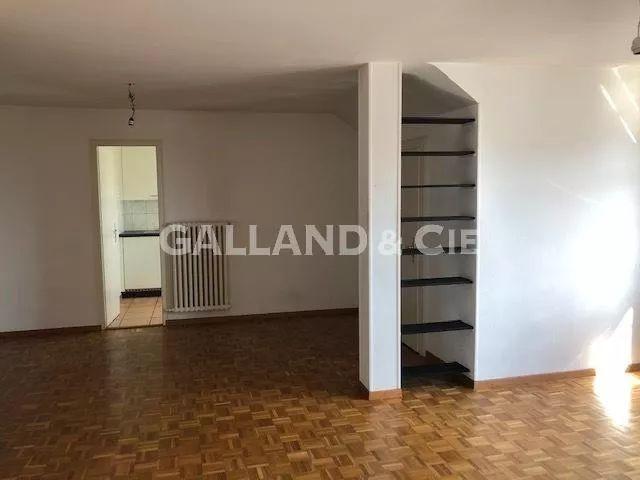 Magnifique loft au centre de Pully en attique