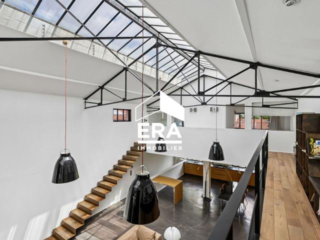 Magnifique loft de 240,02m2 / 5 pièces / Montreuil