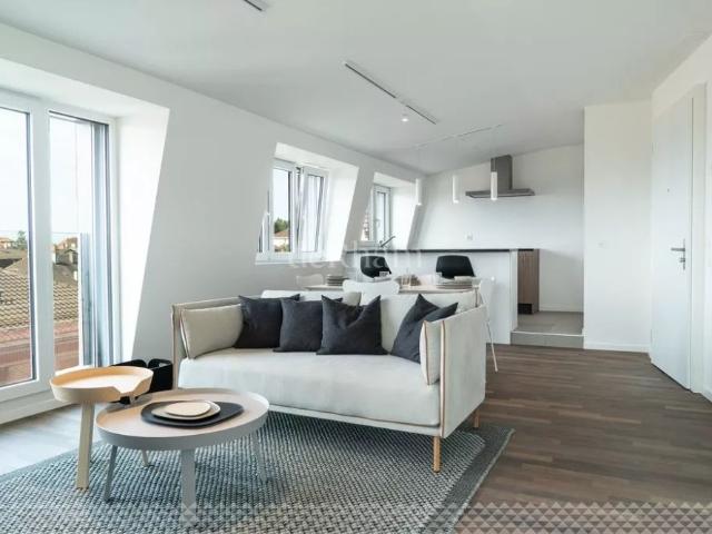 Magnifique loft de standing situé en attique Quartier Chailly