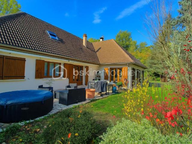 Magnifique pavillon familial rénové avec goût