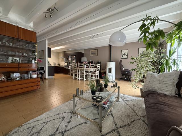 MAGNIFIQUE PAVILLON T6 SQUARE STALINGRAD