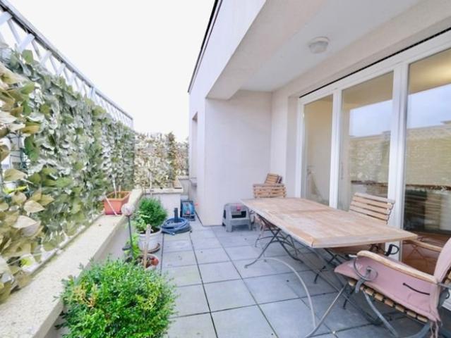 Magnifique penthouse 3ch+box fermé
