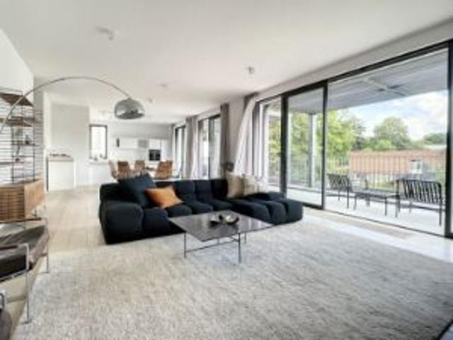 Magnifique penthouse neuf