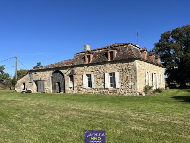Magnifique périgourdine avec grange attenante
