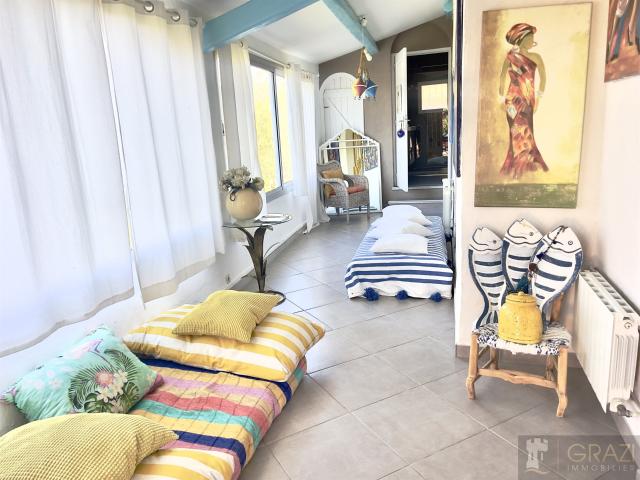 Magnifique petit maison de 80 m2 comblé par son terrain de 8. 80m² Toulon