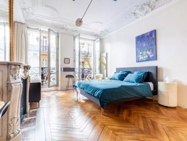 Magnifique pied à terre proche de l'avenue Montaigne