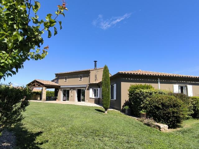 Magnifique Propriete 200m² Uzès