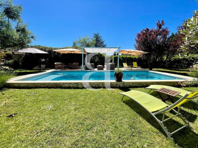 Magnifique propriété à Bédoin au pied du Mont Ventoux 320m² Bédoin