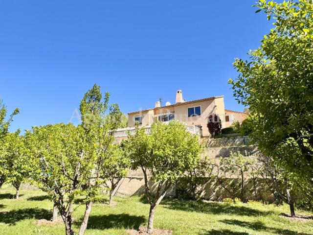 MAGNIFIQUE PROPRIETE AU COEUR DE LA NATURE